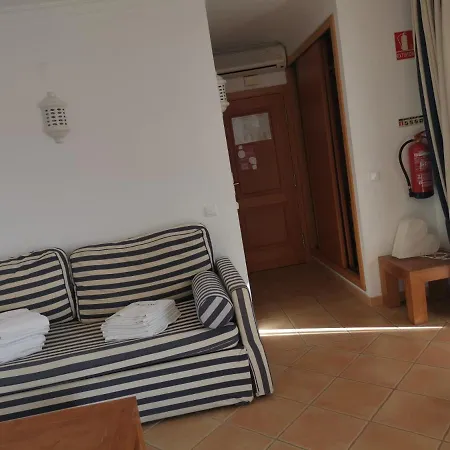 Quinta Velha Jolie 215 By Algarent